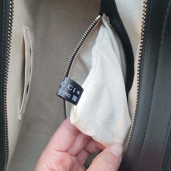 Calfskin GG Embossed Tote Bag Black - Picture 7 of 13